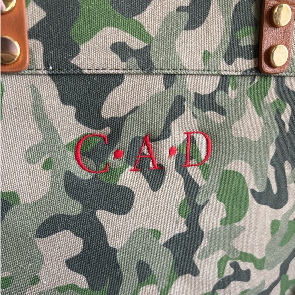 New without tags personalized Mark & Graham camo satchel CAD initials - Picture 7 of 7